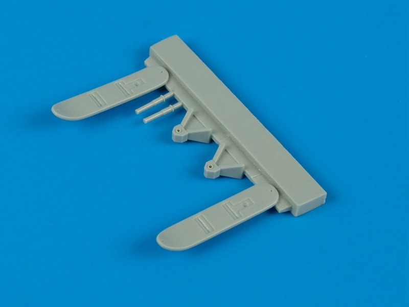 QB72113 I-16 undercarriage ski 1/72